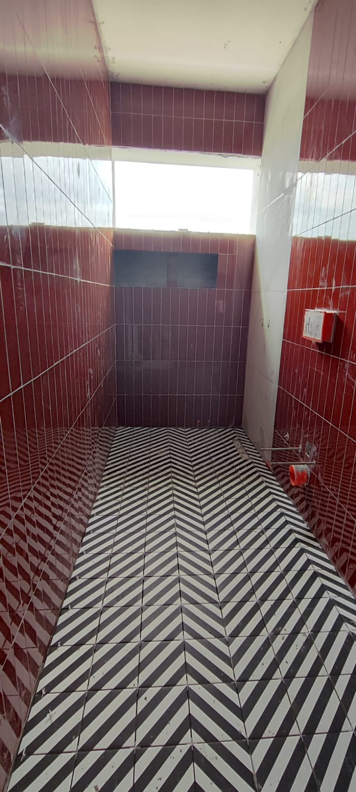 kıbrıs Kırmızı Banyo Döşeme